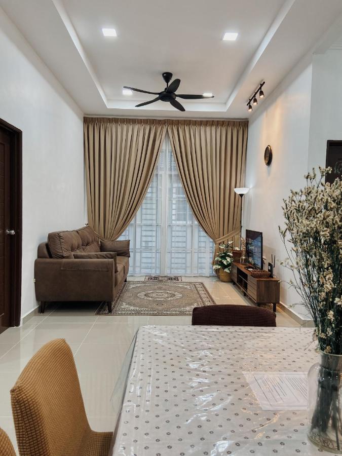 De Jara Guesthouse Dungun For Malay Exterior photo
