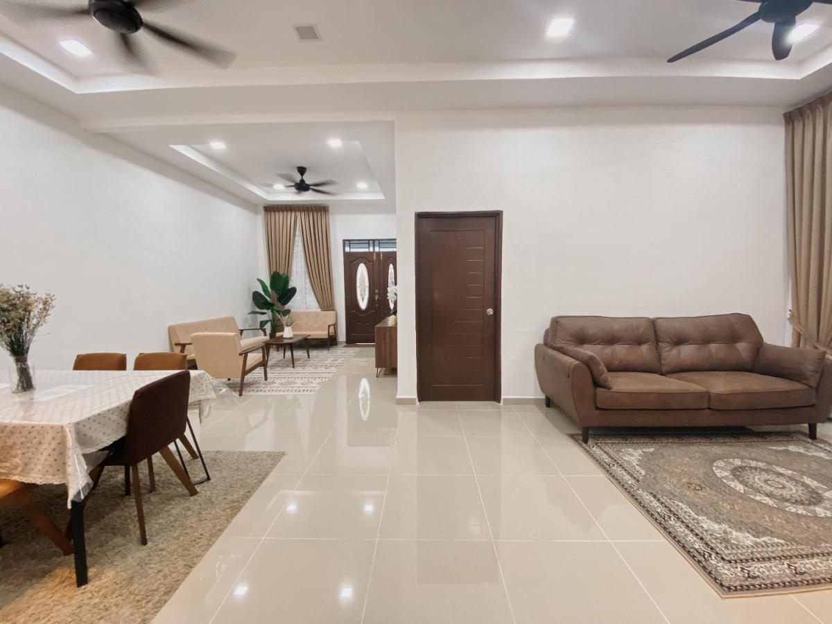 De Jara Guesthouse Dungun For Malay Exterior photo
